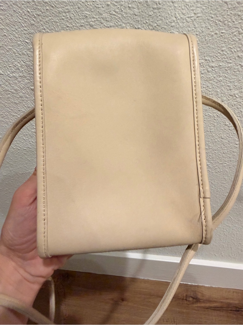 Vintage Coach Scooter Crossbody Bag Cream - Picture 4 of 12